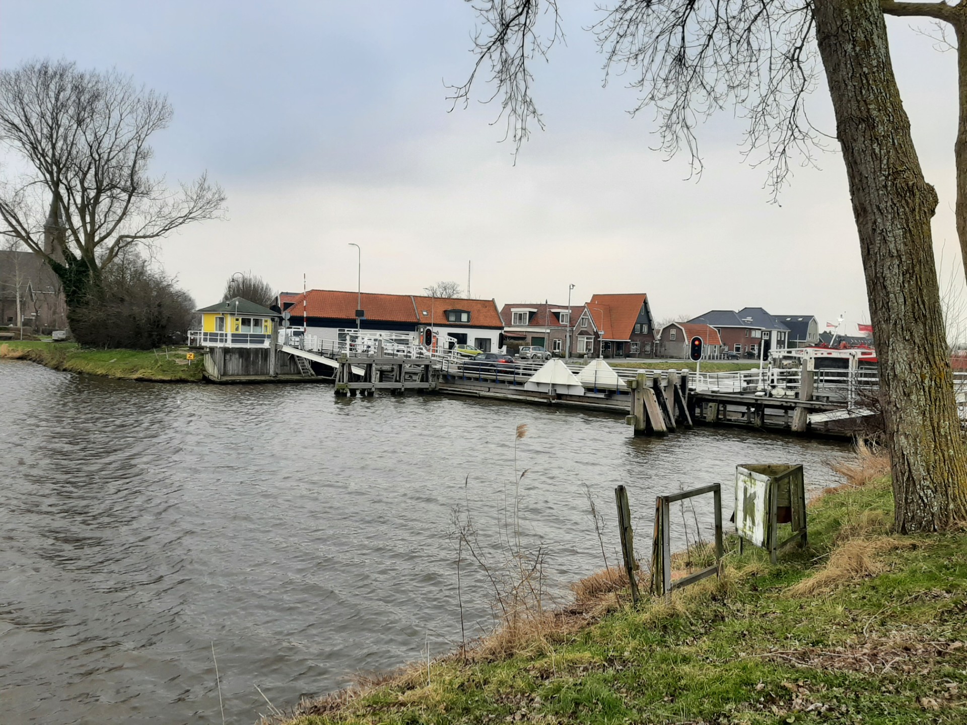 Verkeersveiligheid en storingen van de vlotbrug hot items