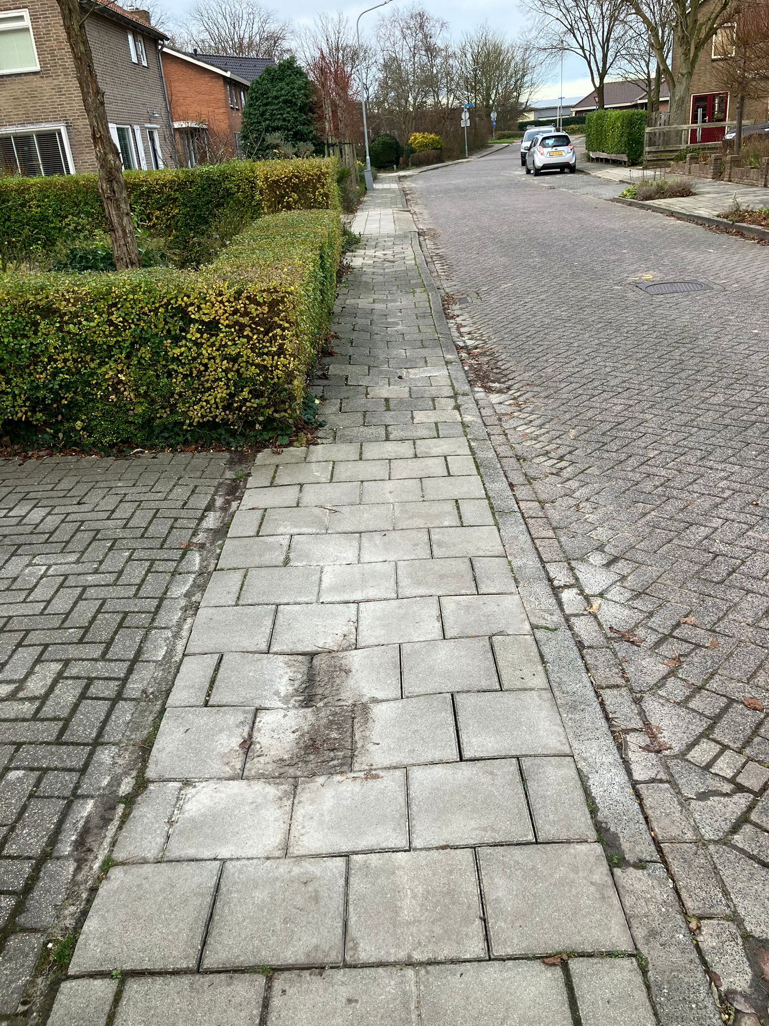 Hoge reserves maar stoepen en fietspaden zijn onder de maat